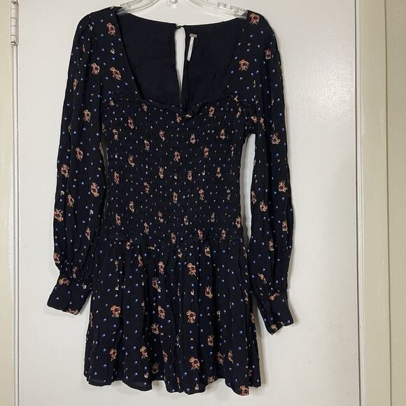 Free People Black Floral Star-Print Smocked long sleeve Mini Dress Size Small - Picture 6 of 7